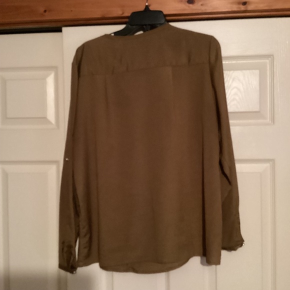 Women blouse - Picture 2 of 2